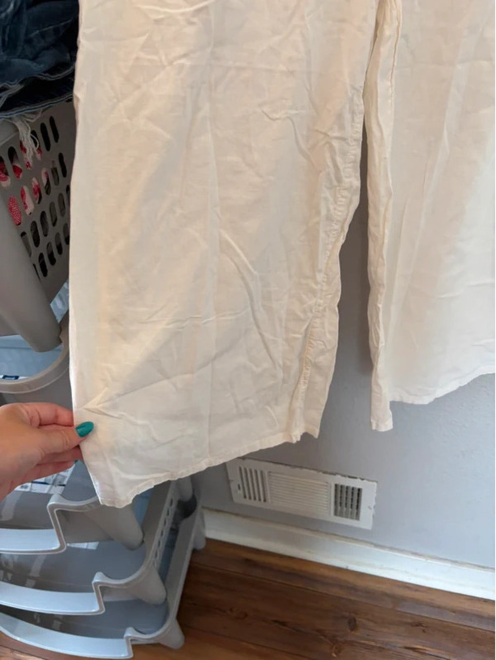 Calia white wide leg linen/rayon pants size L. 26in inseam - Picture 2 of 5
